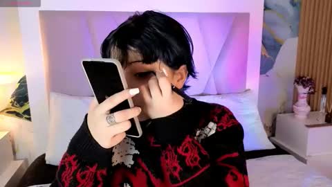 Snapshot of sienna_desiree chatting on May 21, 1:07 pm Sienna Desieree online show from May 21, 1:07 pm