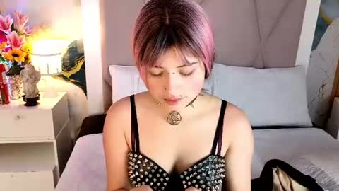 Snapshot of sienna_desiree chatting on June 25, 12:53 pm Sienna Desieree online show from June 25, 12:53 pm