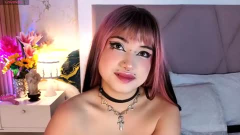 Snapshot of sienna_desiree chatting on July 6, 3:03 pm Sienna Desieree online show from July 6, 3:03 pm