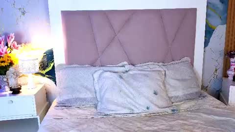 Snapshot of sienna_desiree chatting on July 18, 12:53 pm Sienna Desieree online show from July 18, 12:53 pm