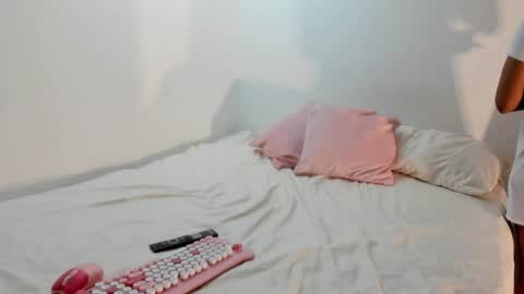 sienna_glow online show from June 1, 1:02 pm