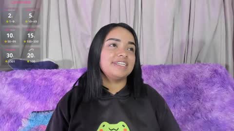 sienna_lux01 online show from April 30, 2:51 am