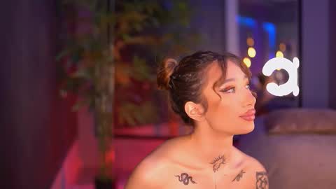 Sienna online show from October 27, 6:45 pm