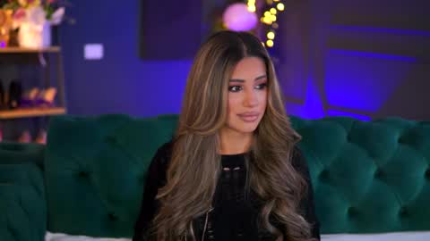 Snapshot of siennaruh chatting on February 6, 12:30 pm Sienna online show from February 6, 12:30 pm