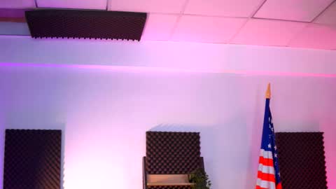 Snapshot of siennaruh chatting on February 21, 11:33 am Sienna online show from February 21, 11:33 am