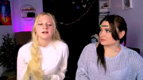 Snapshot of sierra_funny chatting on December 5, 12:36 pm sierra_funny online show from December 5, 12:36 pm