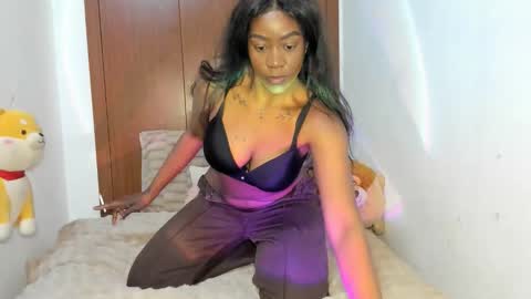sierra_violet online show from March 8, 11:58 am