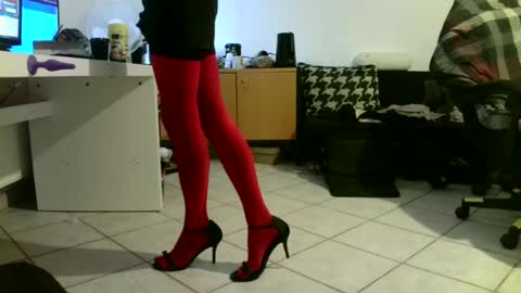 Snapshot of siggi180197 chatting on June 12, 2:16 pm siggi online show from June 12, 2:16 pm