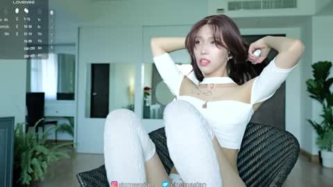 OF   instagram sigmaasian twitter sigmasian online show from October 8, 4:32 am