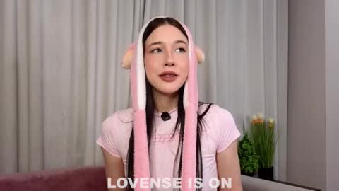 Eva  online show from February 13, 11:17 am