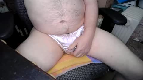 Snapshot of silent63 chatting on January 1, 8:37 pm silent63 online show from January 1, 8:37 pm