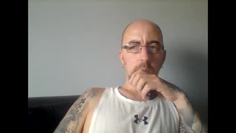 Snapshot of silent_v_81 chatting on September 17, 8:16 am Silent V online show from September 17, 8:16 am
