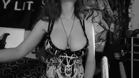 Snapshot of silentmary chatting on July 8, 1:37 pm Allmylinkssilentmary666 online show from July 8, 1:37 pm