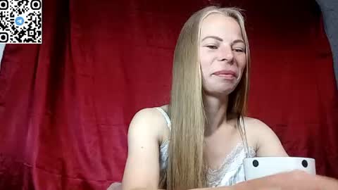 JULIANA online show from July 10, 8:55 pm
