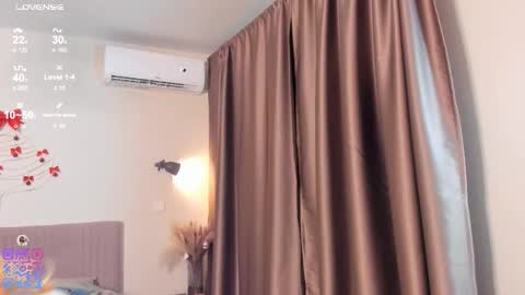 Call me Mia online show from December 21, 5:25 am