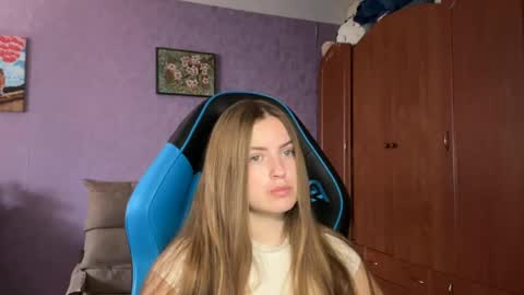 Erica online show from May 22, 7:59 am