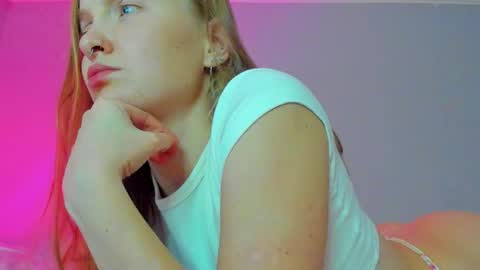 Mila online show from October 12, 8:52 pm