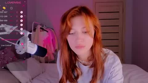 Snapshot of silly___woman chatting on June 11, 7:56 pm silly___woman online show from June 11, 7:56 pm
