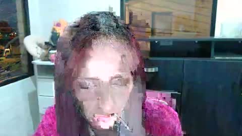 Snapshot of silvanaroberts_ chatting on September 28, 11:32 pm Rouse online show from September 28, 11:32 pm