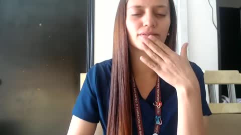 Snapshot of silvanaroberts_ chatting on June 13, 9:02 pm Rouse online show from June 13, 9:02 pm