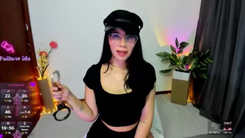 Snapshot of silvanna_moore chatting on November 5, 3:01 pm Silvanna online show from November 5, 3:01 pm