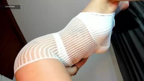 Snapshot of silvanna_moore chatting on June 6, 8:02 pm Silvanna online show from June 6, 8:02 pm