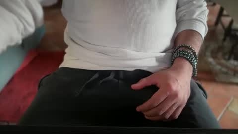 Snapshot of silverbeard81 chatting on November 20, 12:05 pm silverbeard81 online show from November 20, 12:05 pm