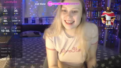 Snapshot of silvercherub chatting on November 16, 4:01 pm silvercherub online show from November 16, 4:01 pm