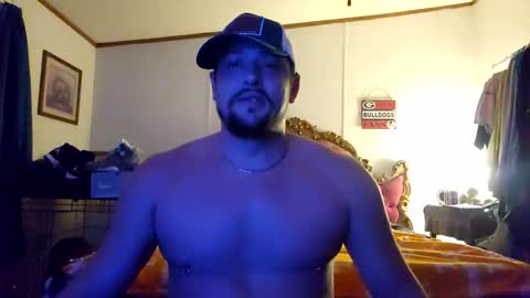 Snapshot of silverfox706 chatting on April 2, 5:27 am Jay Silverfox706 online show from April 2, 5:27 am