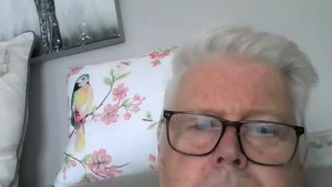 silverfoxpauly online show from May 31, 10:55 am