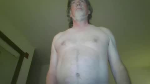 Snapshot of silverfunfox chatting on June 17, 4:26 am silverfunfox online show from June 17, 4:26 am
