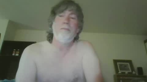 Snapshot of silverfunfox chatting on June 18, 7:51 pm silverfunfox online show from June 18, 7:51 pm