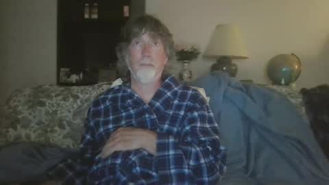 Snapshot of silverfunfox chatting on June 30, 3:07 am silverfunfox online show from June 30, 3:07 am