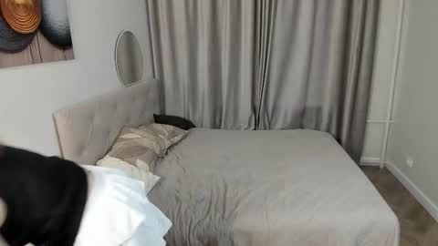 Engel online show from December 21, 11:06 am