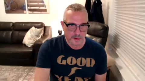silveroli187 online show from October 31, 2:18 pm