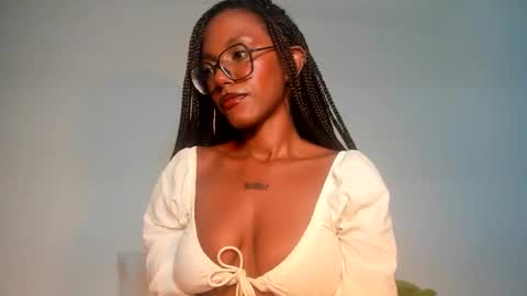 silverosequeen online show from May 10, 9:03 am