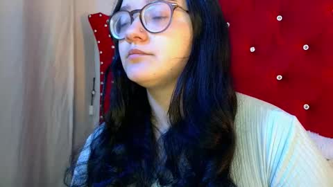 silvia_ls online show from December 13, 9:53 pm