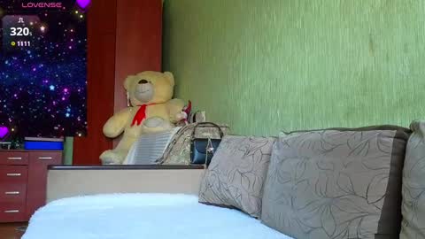 Snapshot of silviasexyy chatting on February 2, 10:24 am miss Anna online show from February 2, 10:24 am
