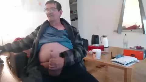 silvioausluzernCH2 online show from March 11, 7:03 am