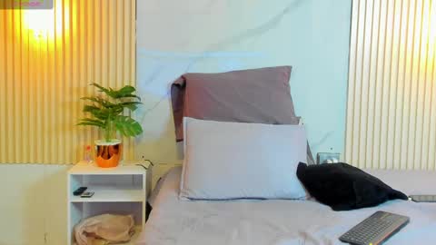 simeone_panda online show from February 12, 5:58 pm