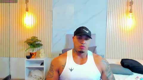 simeone_panda online show from March 4, 5:56 pm