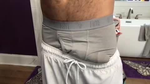 Snapshot of simi136 chatting on November 18, 8:24 pm simi136 online show from November 18, 8:24 pm