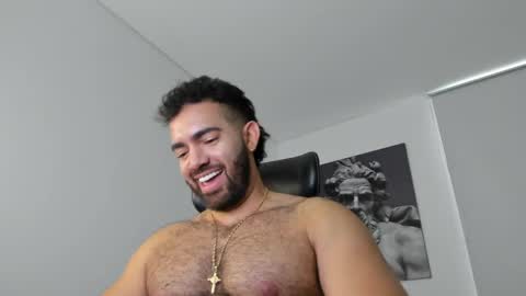 simon_leon01 online show from April 27, 9:24 pm