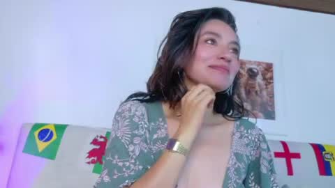 Snapshot of simone_feral chatting on June 23, 12:03 pm simone_feral online show from June 23, 12:03 pm