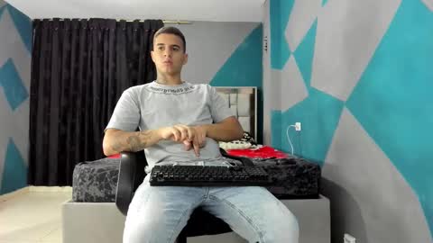 SIMON KELER online show from February 19, 6:33 am