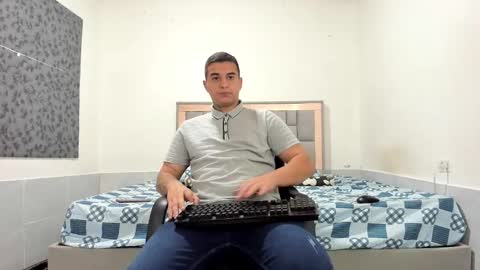 SIMON KELER online show from January 8, 11:12 am