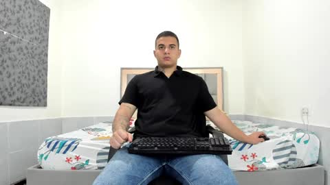 Snapshot of simonkeler chatting on May 8, 2:00 pm SIMON KELER online show from May 8, 2:00 pm