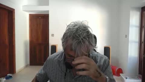 Snapshot of simonthenudist chatting on November 23, 7:52 am Simon online show from November 23, 7:52 am