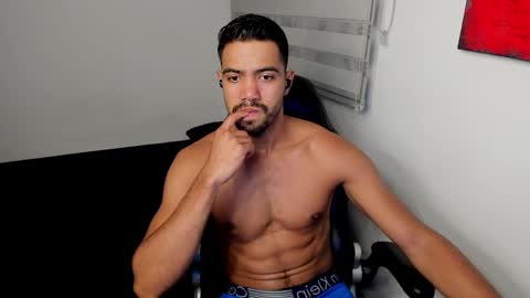 Snapshot of simple_guyy chatting on June 3, 2:03 am Andrey online show from June 3, 2:03 am
