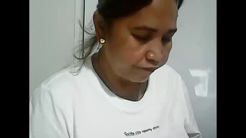 Snapshot of simplecity45 chatting on November 26, 11:22 am Carolyn online show from November 26, 11:22 am